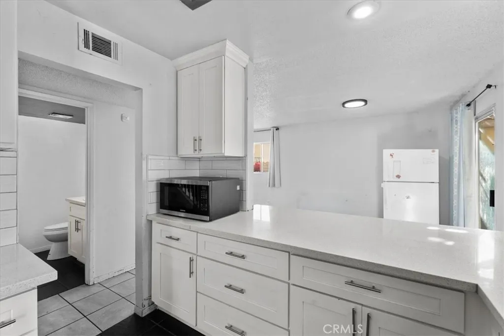 Additional image 11 of 829 Award Dr, Colton, CA 92324