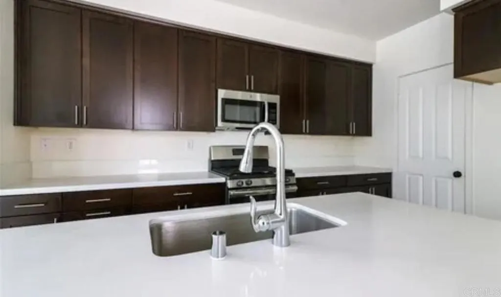 Additional image 6 of 12835 W Hemingway Drive, San Fernando, CA 91340