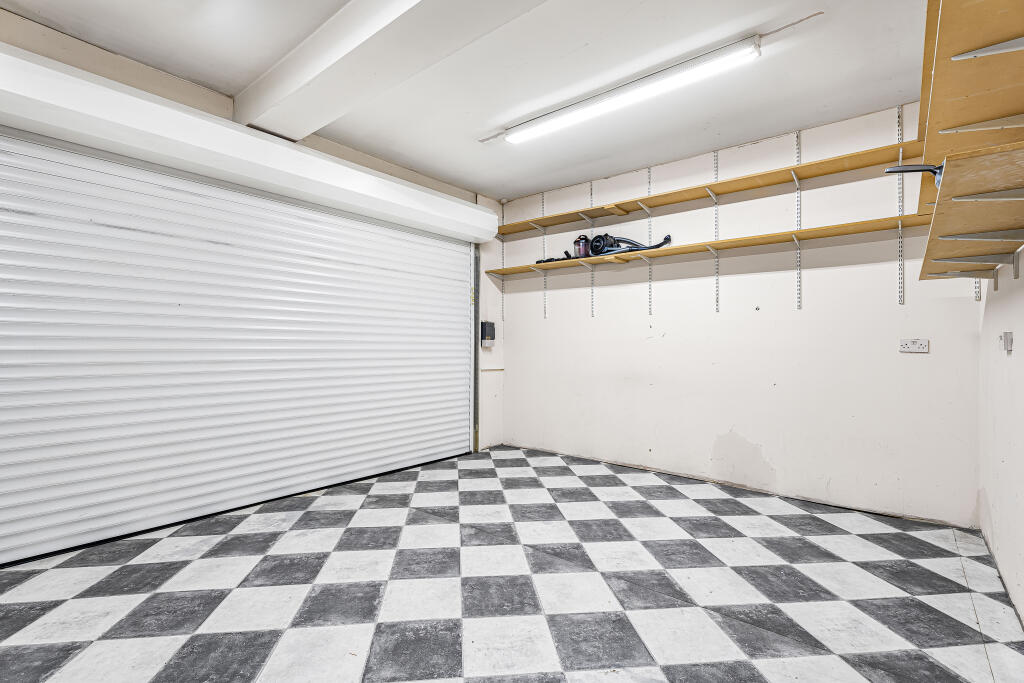 Additional image 27 of Mymms Drive, Brookmans Park, AL9