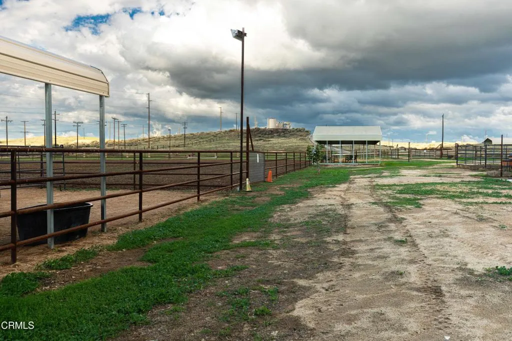 Additional image 59 of 102 Anna Lane, Bakersfield, CA 93308