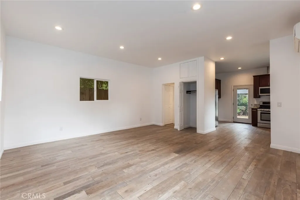 Additional image 72 of 100 W Tremont St, Pasadena, CA 91103