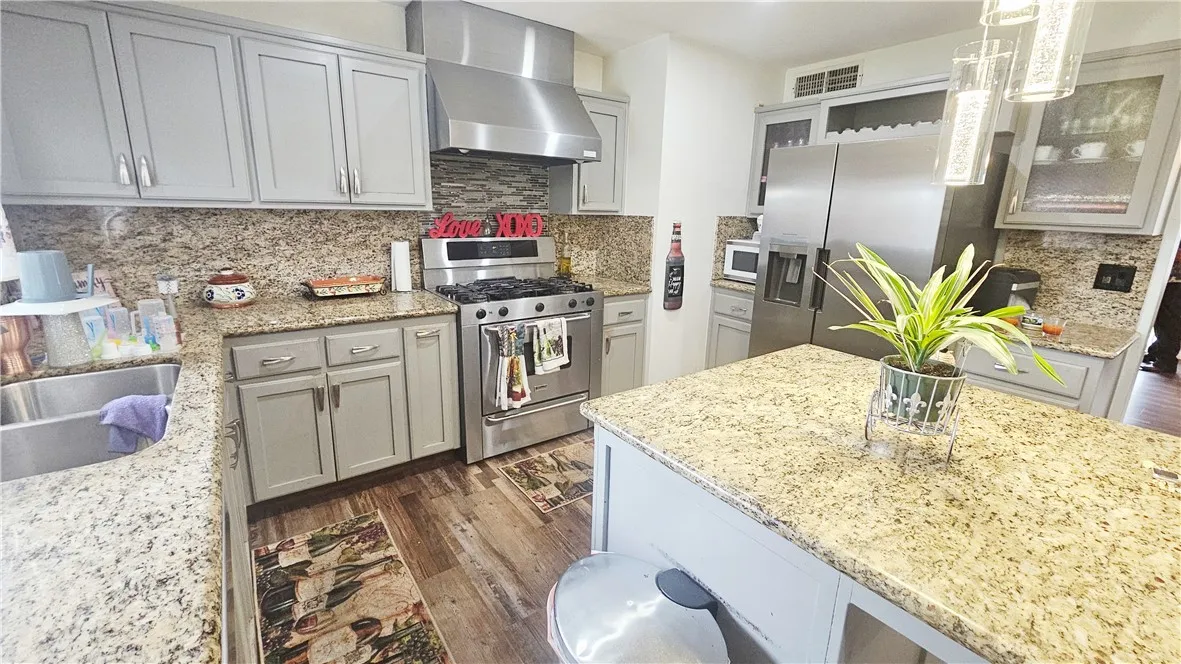 Additional image 43 of 2819 Renegade Ave, Bakersfield, CA 93306