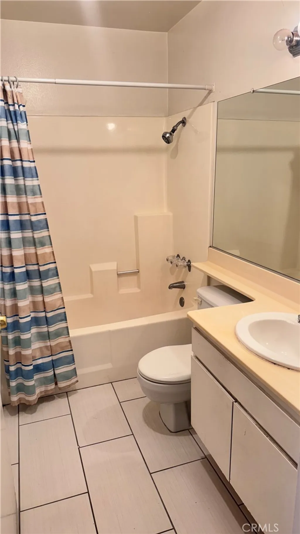 Additional image 12 of 18193 Sundowner Way Unit 816, Canyon Country, CA 91387