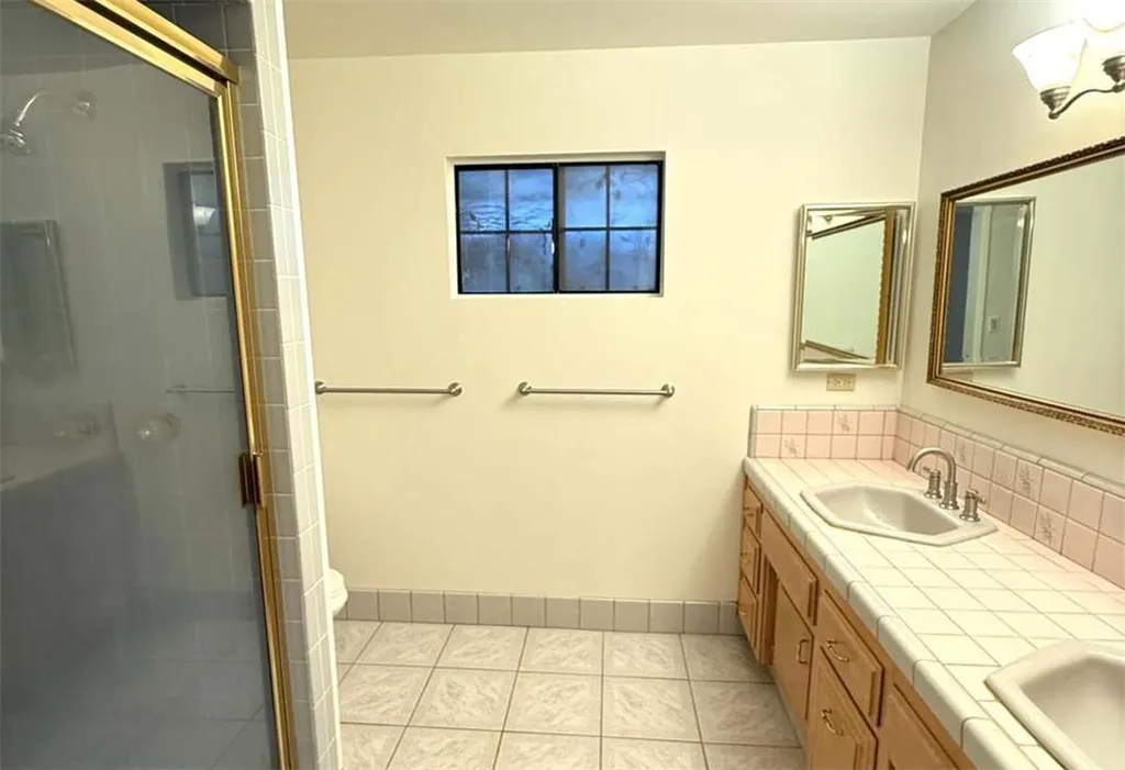 Additional image 9 of 2825 Kootenay Court, Bakersfield, CA 93309