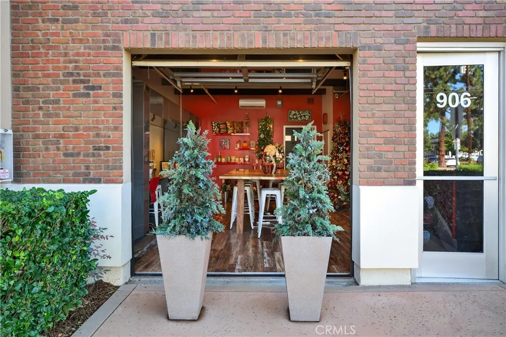 Additional image 74 of 906 E Civic Center Dr, Santa Ana, CA 92701