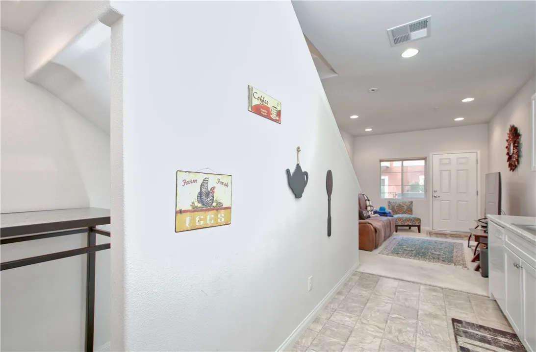 Additional image 32 of 864 Lawrence Dr, San Luis Obispo, CA 93401