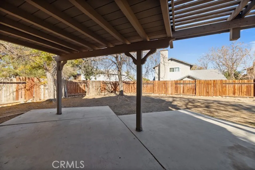 Additional image 24 of 523 E Kettering St, Lancaster, CA 93535