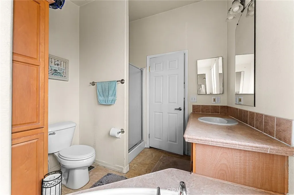 Additional image 29 of 138 Sir Damas Drive, Riverside, CA 92507