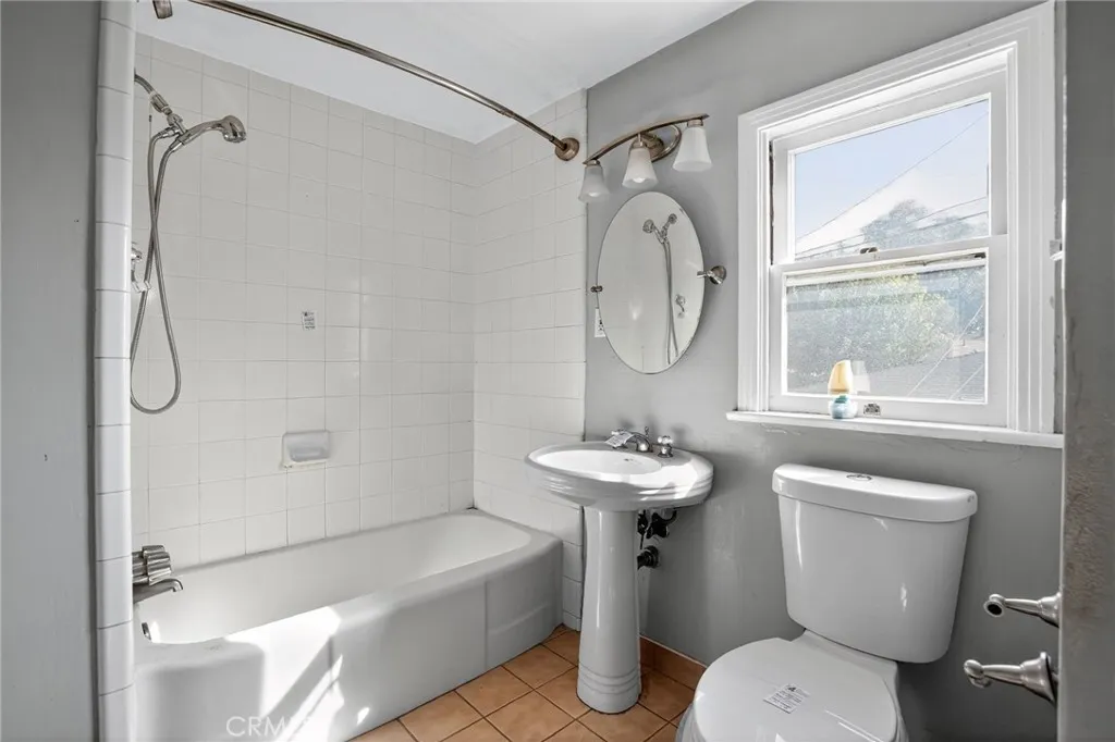 Additional image 18 of 1717 Locust Ravine, Bakersfield, CA 93306