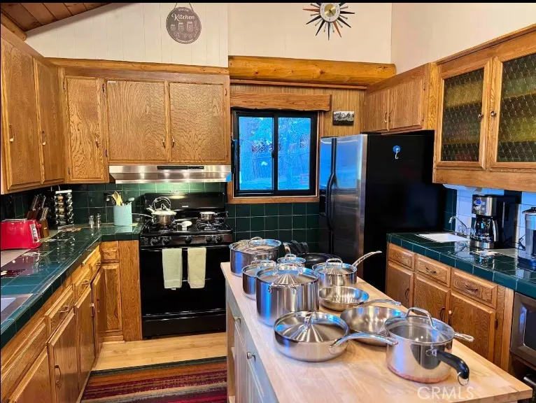 Additional image 93 of 1024 Cameron Dr, Big Bear Lake, CA 92315