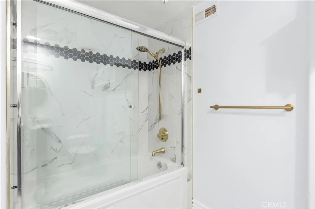 Additional image 12 of 12026 Hoffman Street Unit 302, Studio City, CA 91604