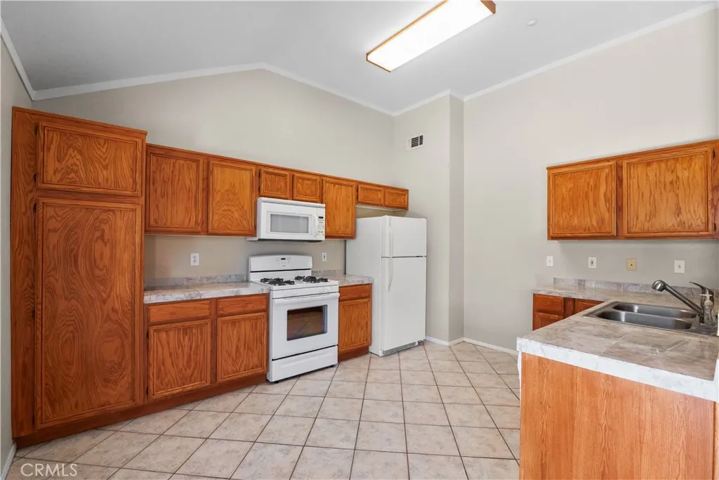 Additional image 41 of 924 Riverview Dr, Redlands, CA 92374