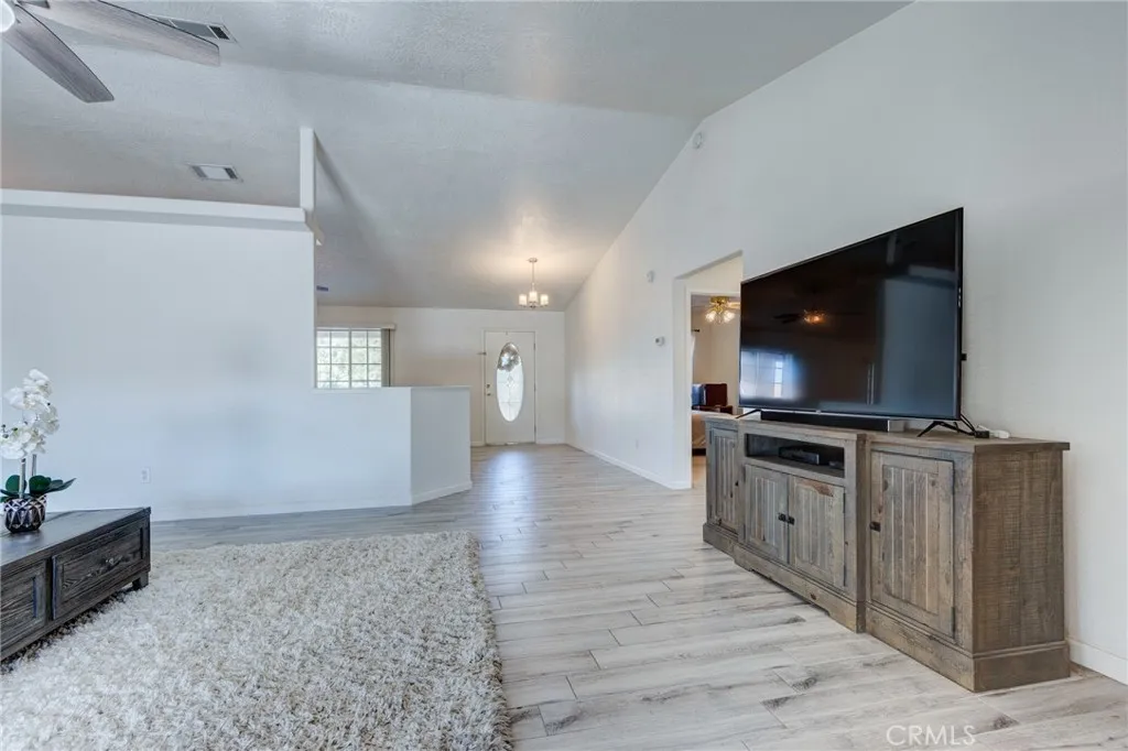 Additional image 73 of 19783 Lara Lane, Apple Valley, CA 92308