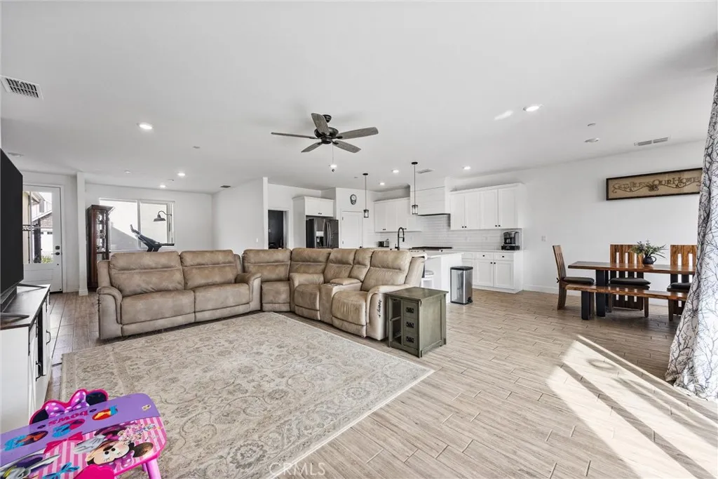 Additional image 52 of 3110 Plaza Pines Ln, Shafter, CA 93263