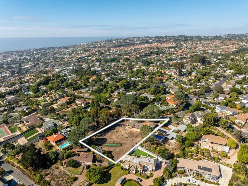 Additional image 10 of 1645 Los Altos Rd, San Diego, CA 92109