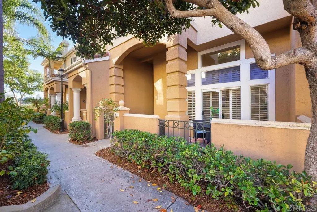 Additional image 3 of 7125 Calabria Court Unit D, San Diego, CA 92122