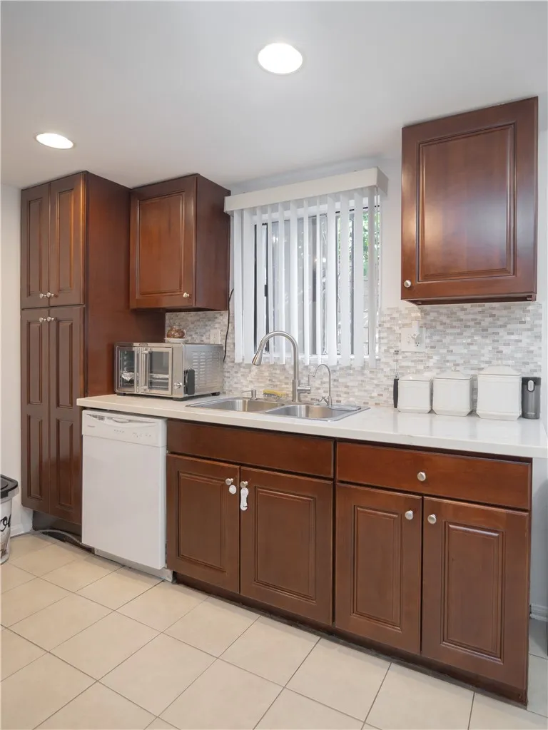 Additional image 62 of 14527 Plummer St Unit 202, Panorama City, CA 91402