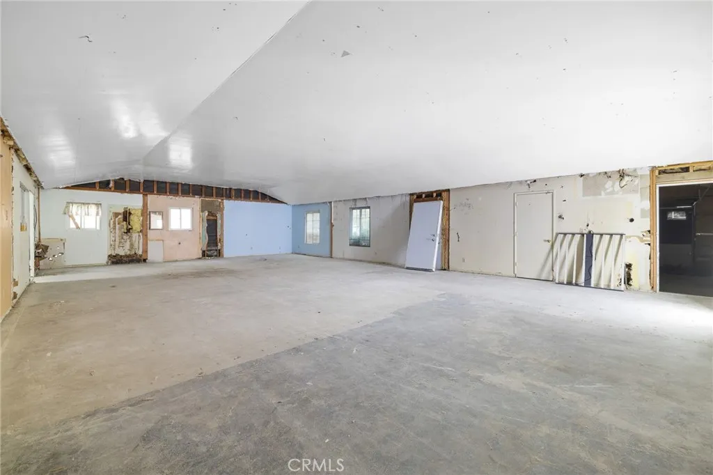 Additional image 36 of 24311 Wabuska St, Newhall, CA 91321