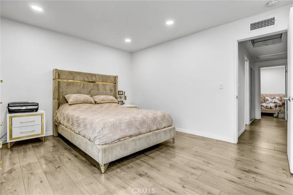 Additional image 16 of 28947 Lotusgarden Dr, Canyon Country, CA 91387