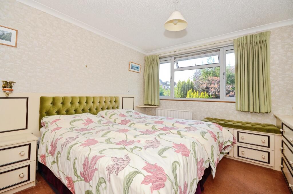 Additional image 8 of Waveney Road, HARPENDEN