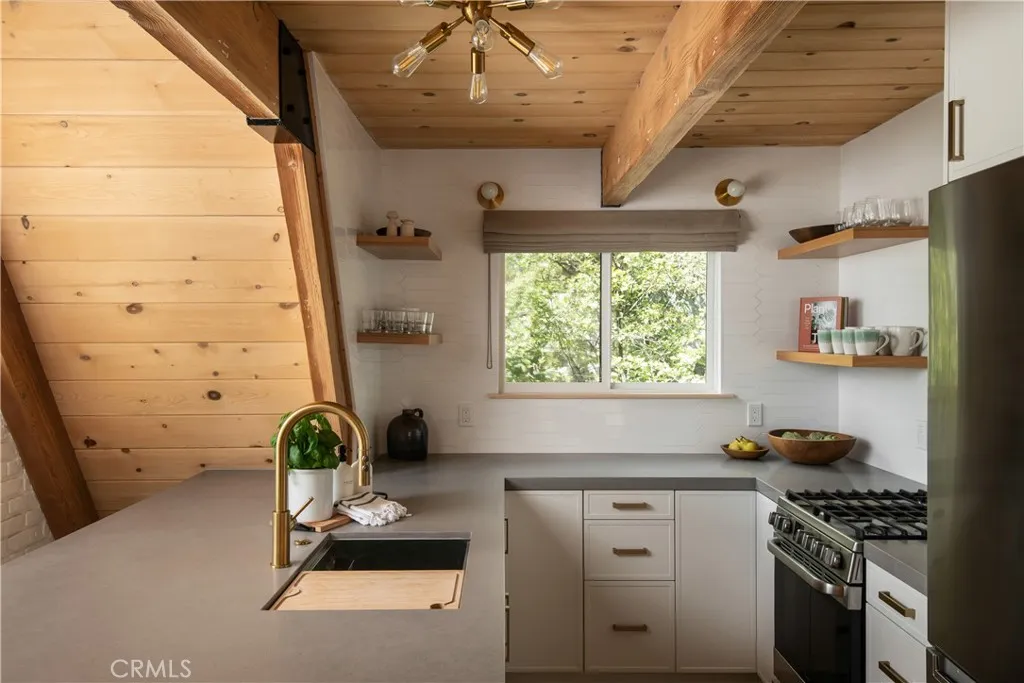 Additional image 37 of 1340 Yosemite Dr, Lake Arrowhead, CA 92352