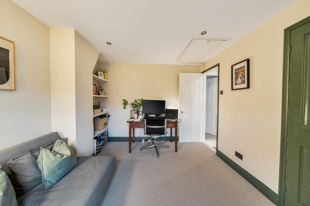 Additional image 12 of Luton Road, Harpenden, AL5