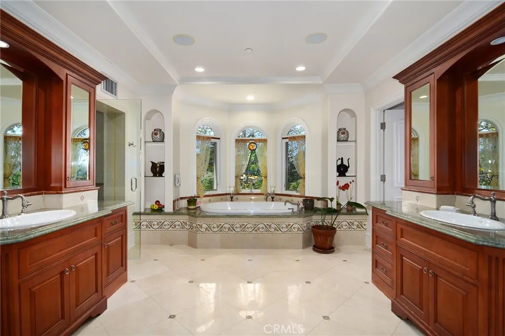 Additional image 113 of 18933 La Montana Place, Tarzana, CA 91356