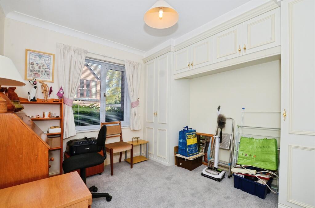 Additional image 11 of Batchwood View, St. Albans