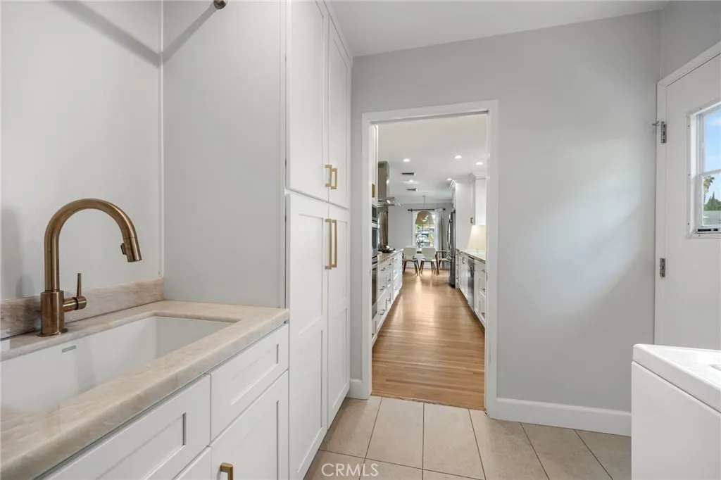 Additional image 53 of 16600 Gilmore Street, Lake Balboa, CA 91406