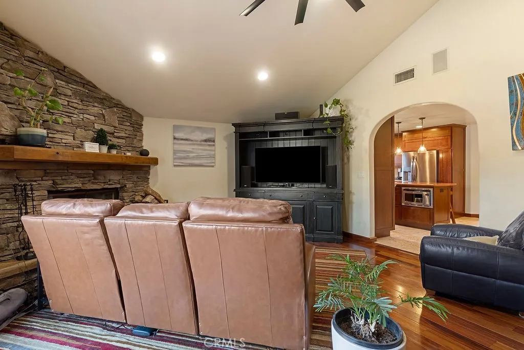 Additional image 8 of 1826 Mcnab Ave, Long Beach, CA 90815