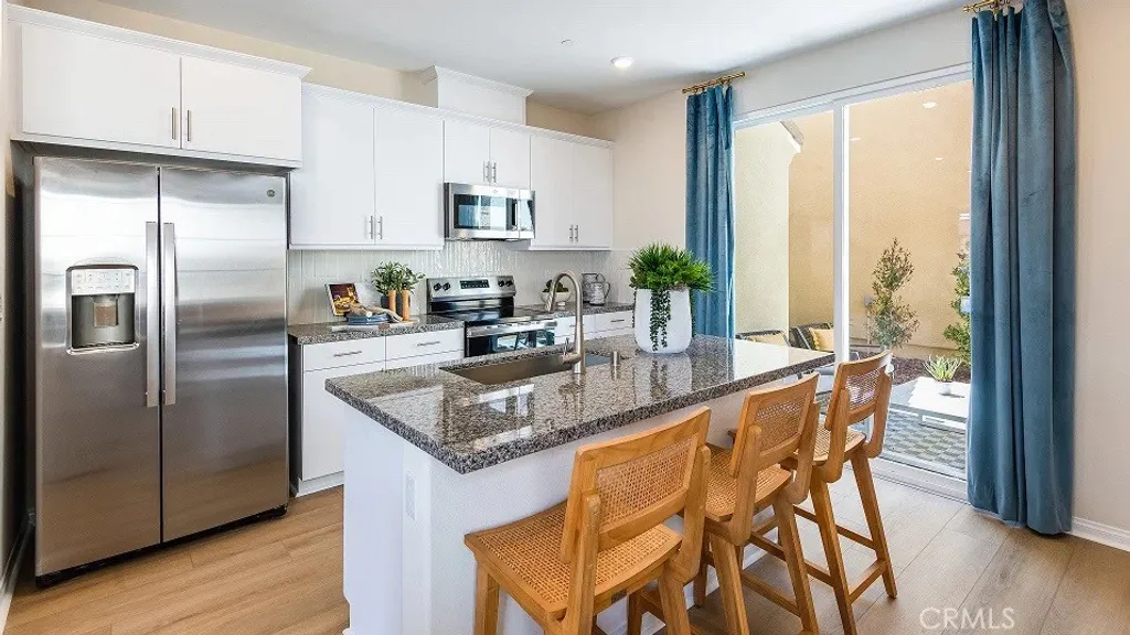 Additional image 4 of 1684 Phantom Lane, Rialto, CA 92376