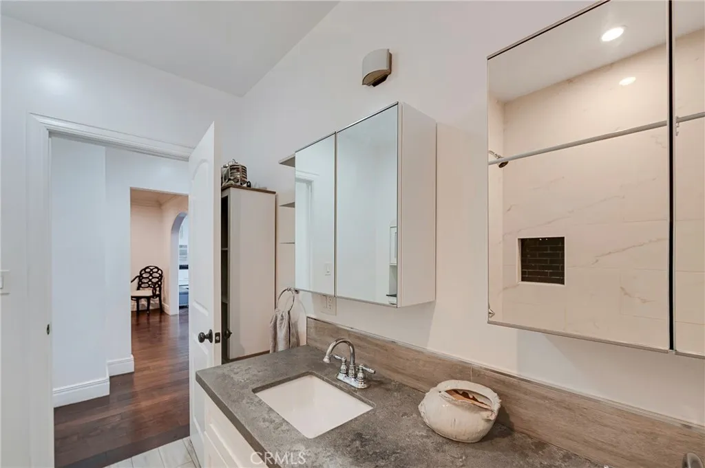 Additional image 74 of 8023 Hooper Ave, Los Angeles, CA 90001