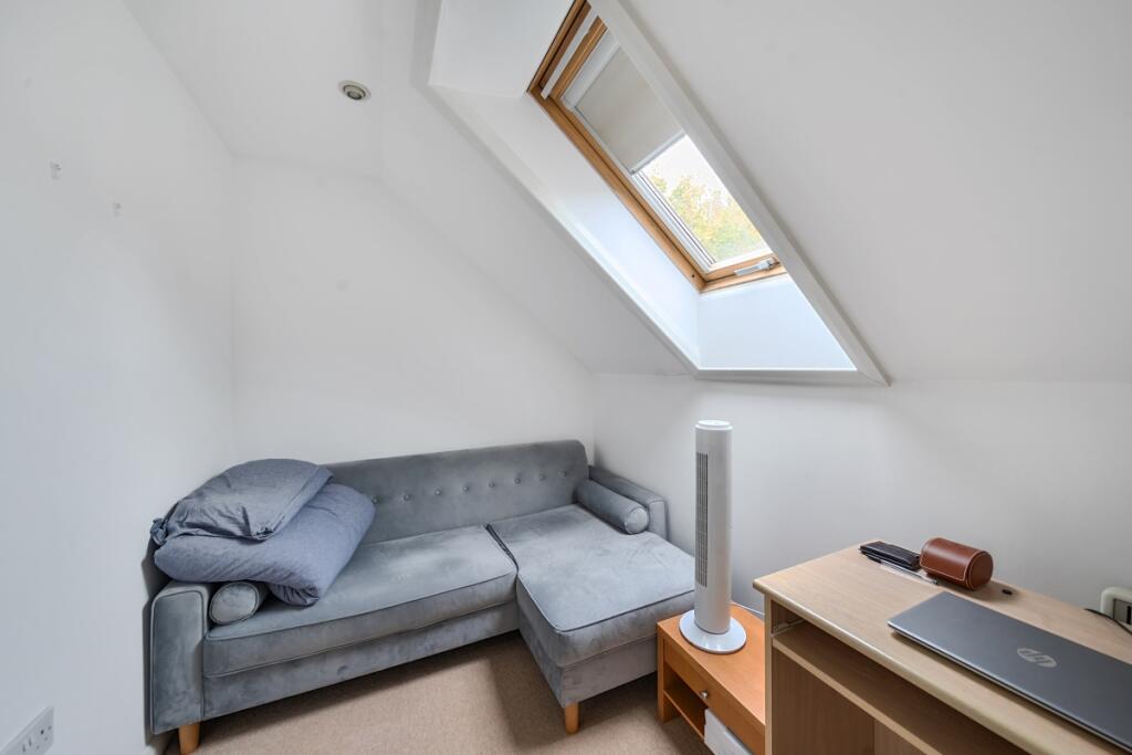 Additional image 10 of Roundwood Lane Harpenden AL5