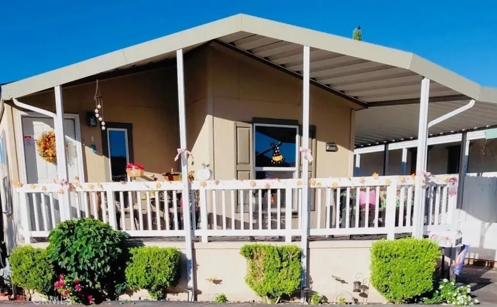 Additional image 2 of 18323 Soledad Canyon Rd, Canyon Country, CA 91387