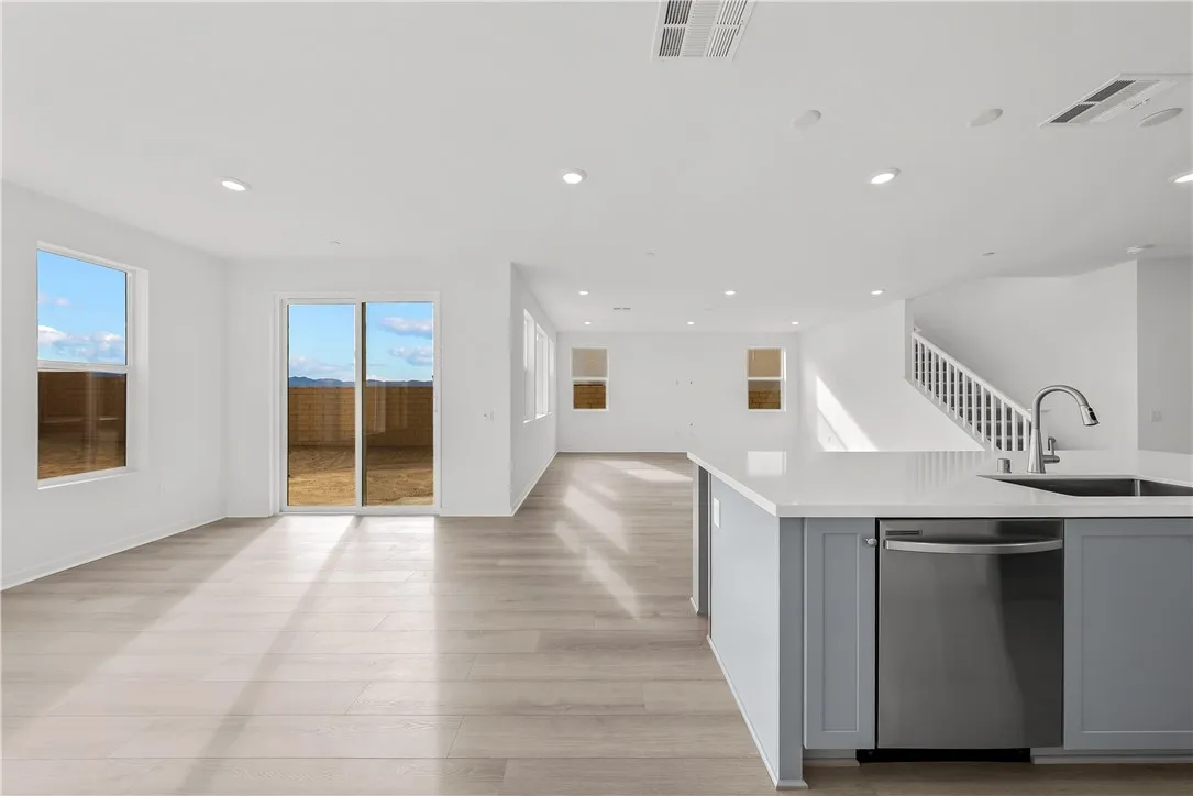 Additional image 90 of 30140 Crestline Court, Castaic, CA 91384