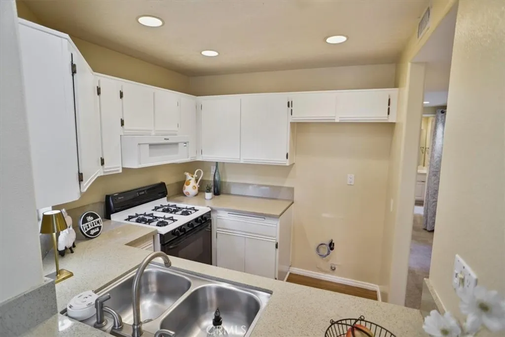 Additional image 8 of 23933 Del Monte Drive Unit 24, Valencia, CA 91355