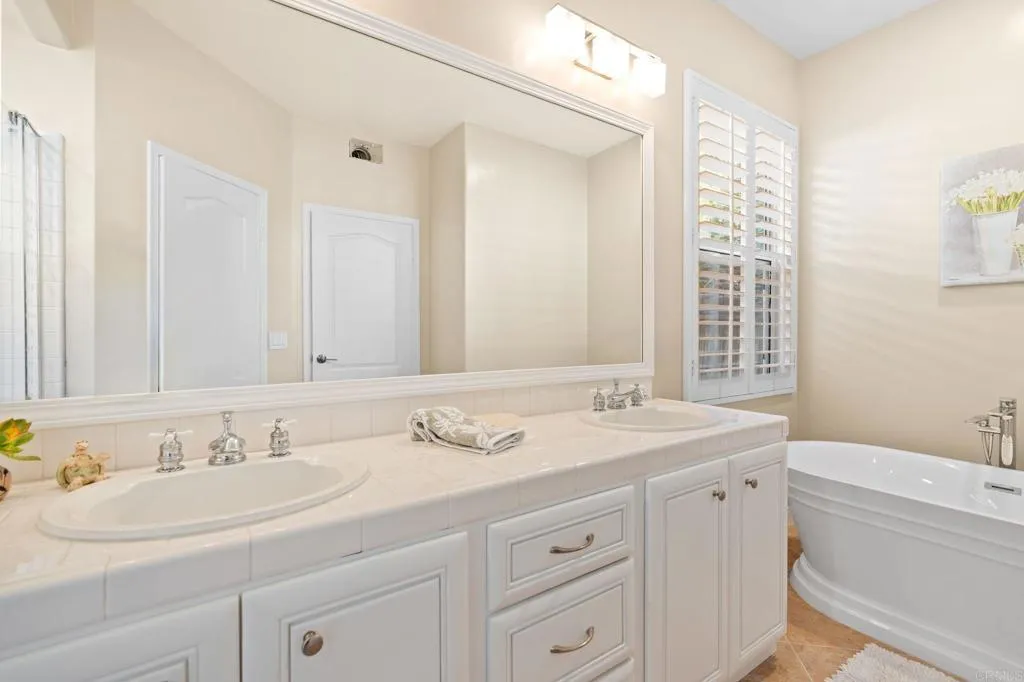 Additional image 14 of 2916 Avenida Valera, Carlsbad, CA 92009