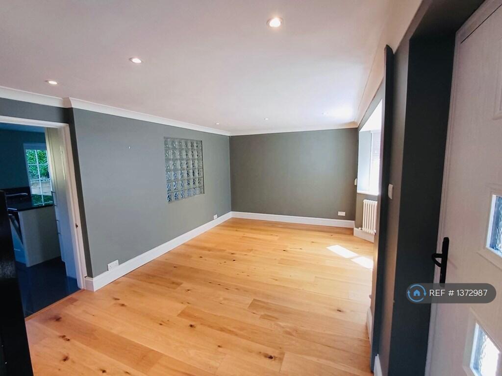 Additional image 3 of Noke Shot, Harpenden, AL5