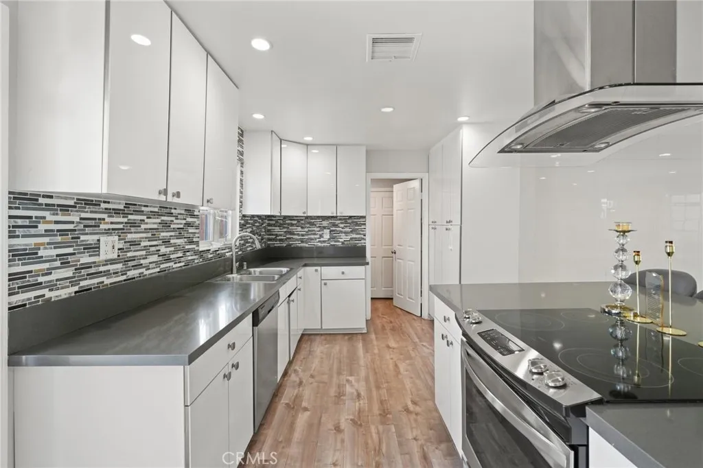 Additional image 14 of 18433 Tarzana Drive, Tarzana, CA 91356