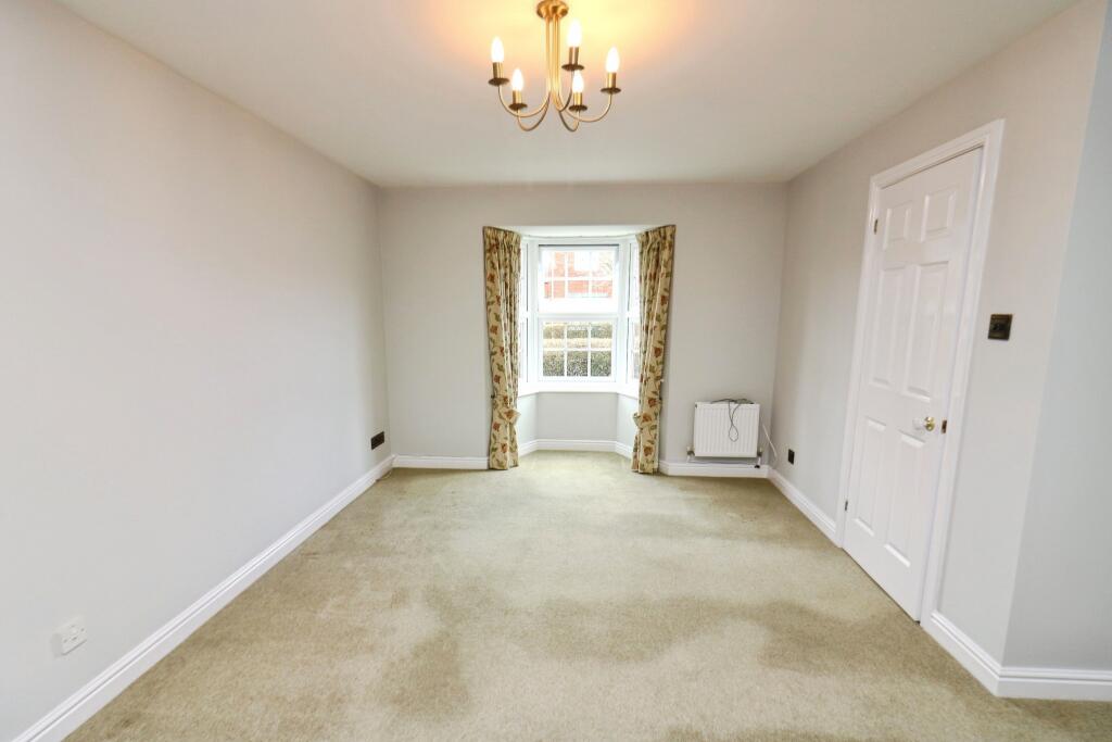 Additional image 6 of Longcroft Gardens, Welwyn Garden City, AL8