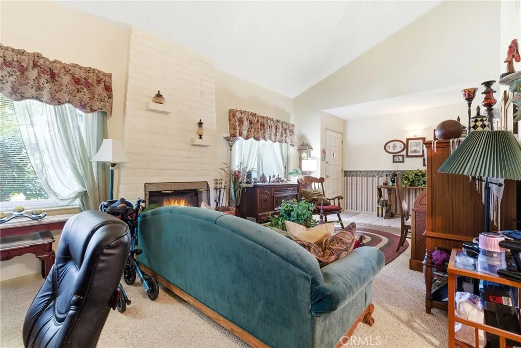 Additional image 9 of 1927 S Chinowth Street, Visalia, CA 93277