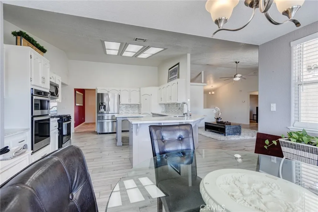 Additional image 16 of 19783 Lara Lane, Apple Valley, CA 92308