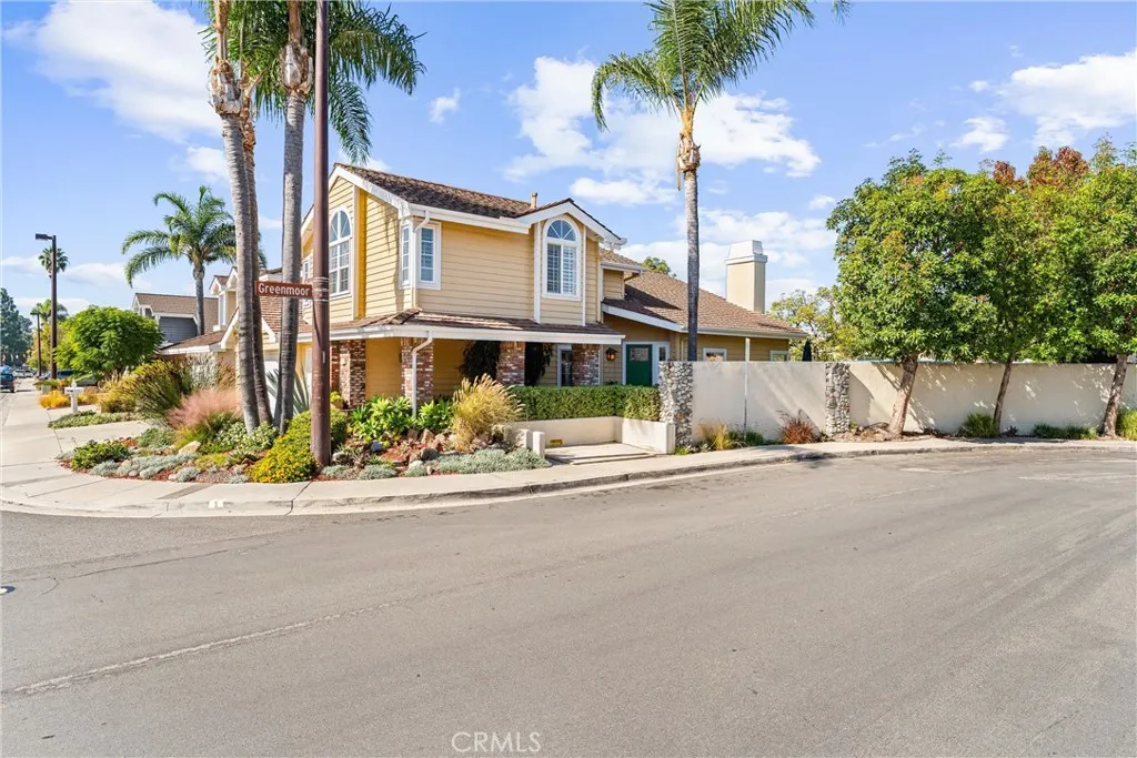 Additional image 35 of 39 Foxboro, Irvine, CA 92614