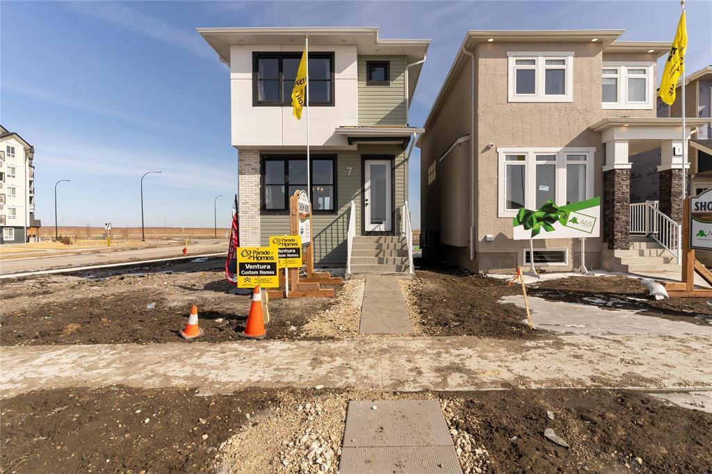 Property image for 7 SKYLARK Lane|Winnipeg, Manitoba R2V5K3