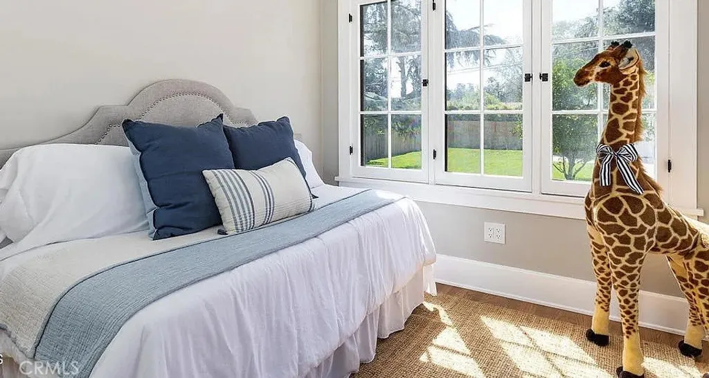 Additional image 25 of 977 N Hill Avenue, Pasadena, CA 91104