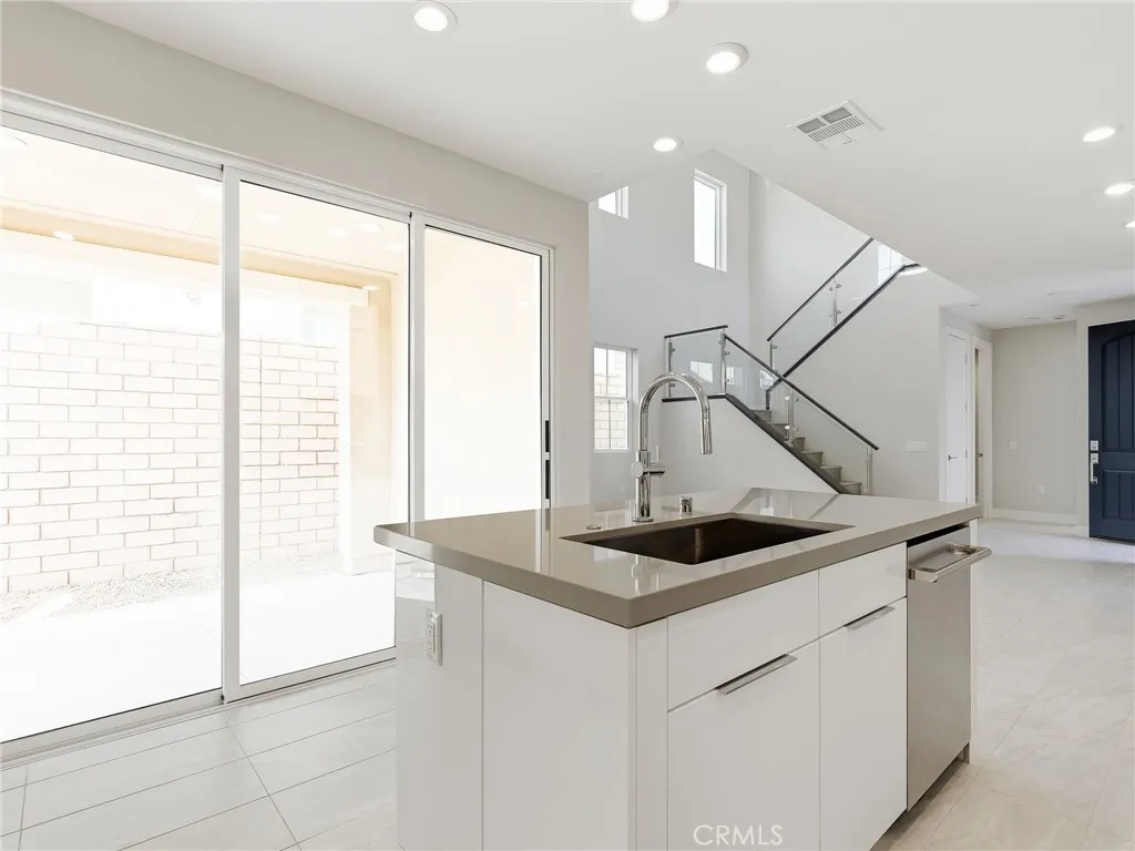 Additional image 18 of 708 McFadden Street, Placentia, CA 92870