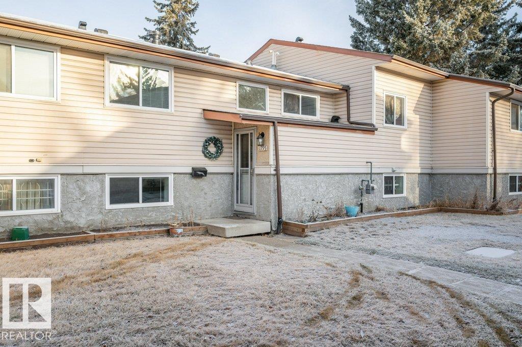 1795 LAKEWOOD RD S NW|Edmonton, Alberta T6K3B8