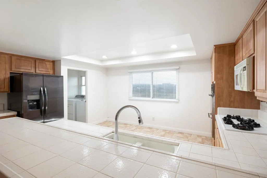 Additional image 6 of 13236 Fiji Way Unit L, Marina Del Rey, CA 90292