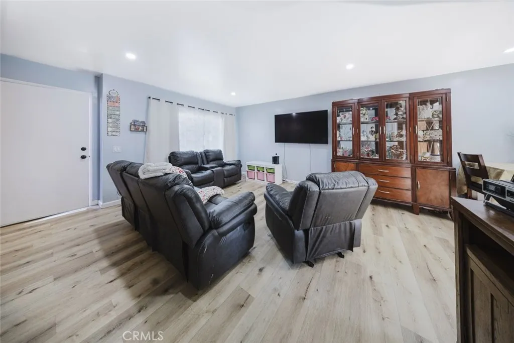 Additional image 41 of 9318 Van Nuys Boulevard Unit 26, Panorama City, CA 91402