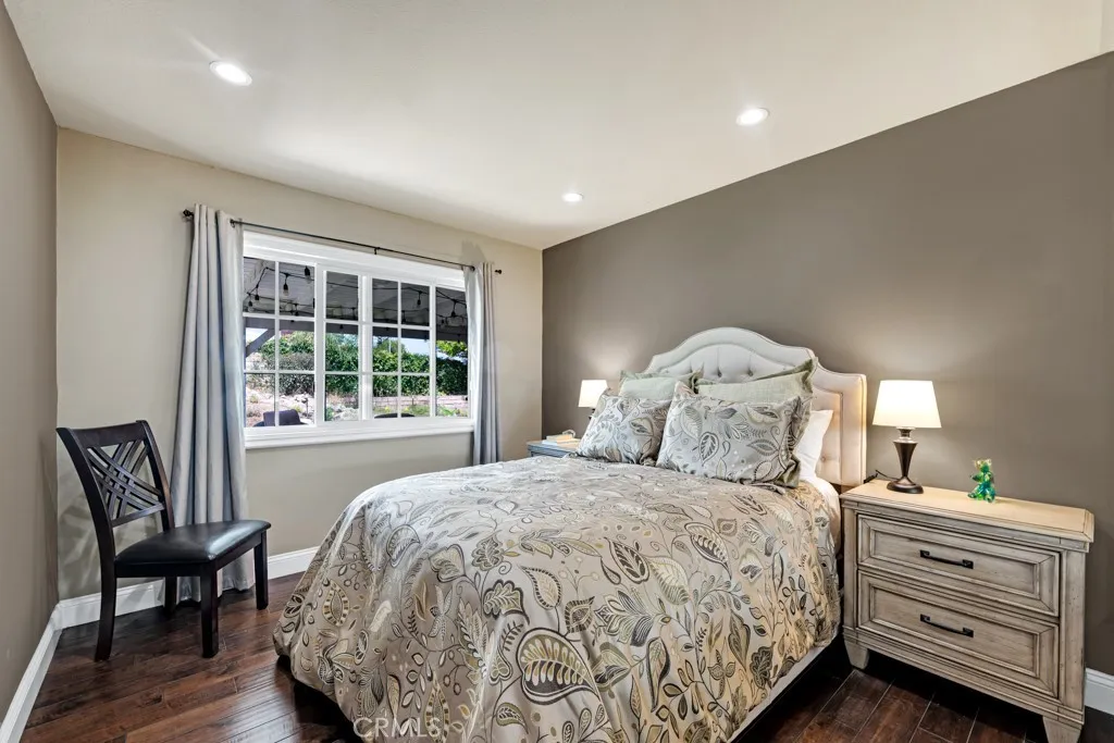 Additional image 47 of 10061 Cozycroft Ave, Chatsworth, CA 91311